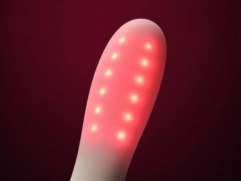 Close-up of Trundes Nova active red light LEDs