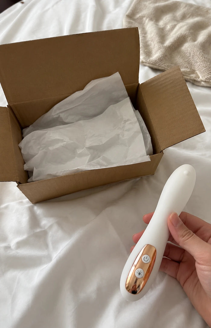 Discreet Trundes Nova delivery in a plain shipping box
